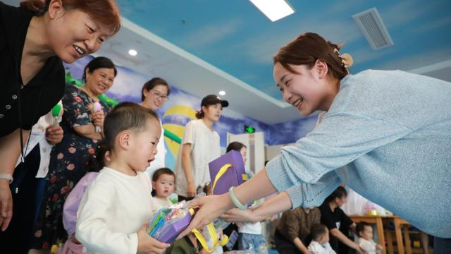 kaiyun官网开云促进身心健康 观山湖区妇幼保健院这场亲子音乐派对有点意思(图5)