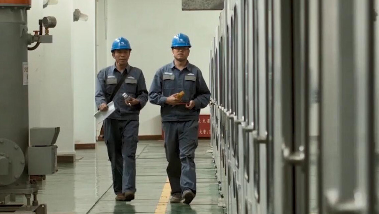 卢兴福：二十三载护好设备不挪窝 只为更少停电