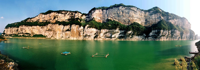 息烽乌江峡景点--万国画廊